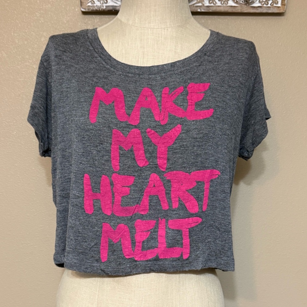 Workshop Gray Graphic Crop Top